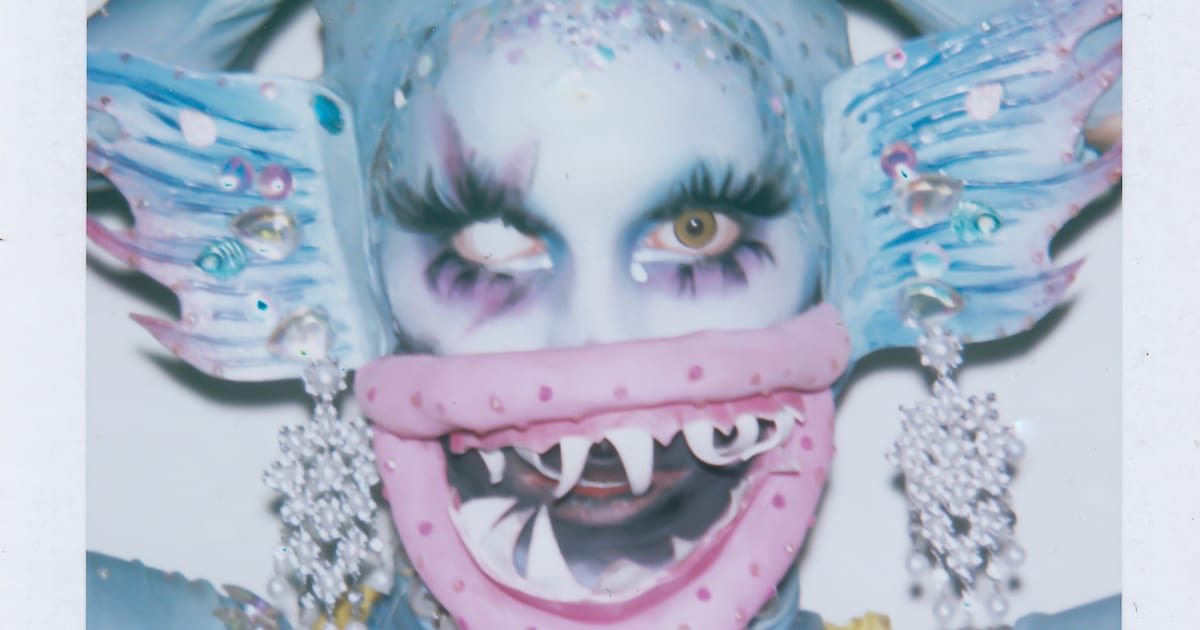 Amsterdamse fotograaf The Sinful Son toont met polaroids diversiteit in het nachtleven