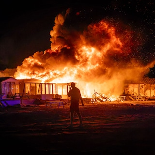 Several beach houses in Wijk aan Zee destroyed in overnight fire