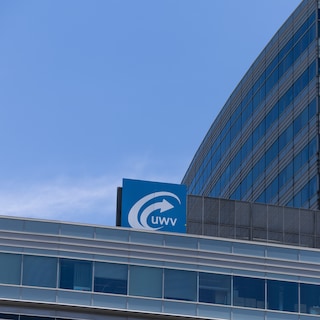Regulator suspends UWV training program for insurance physicians in Amsterdam over workplace culture concerns