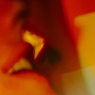 In the romance novel ‘Two Hours’, Clara wonders her whole life: what if Alexander had kissed me?