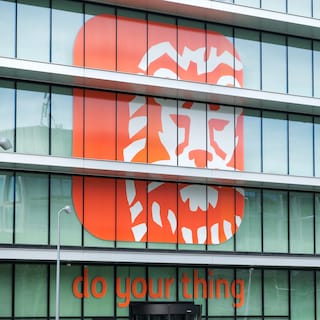 Man ordered to pay 28,000 euros in damages for attempted bombing at ING office in Southeast