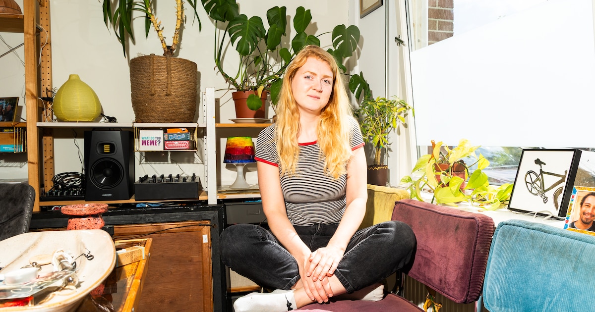 Ditte (30) krijgt 1022 euro per maand van het UWV: ‘Ik heb het gevoel dat succes in Amsterdam wordt 