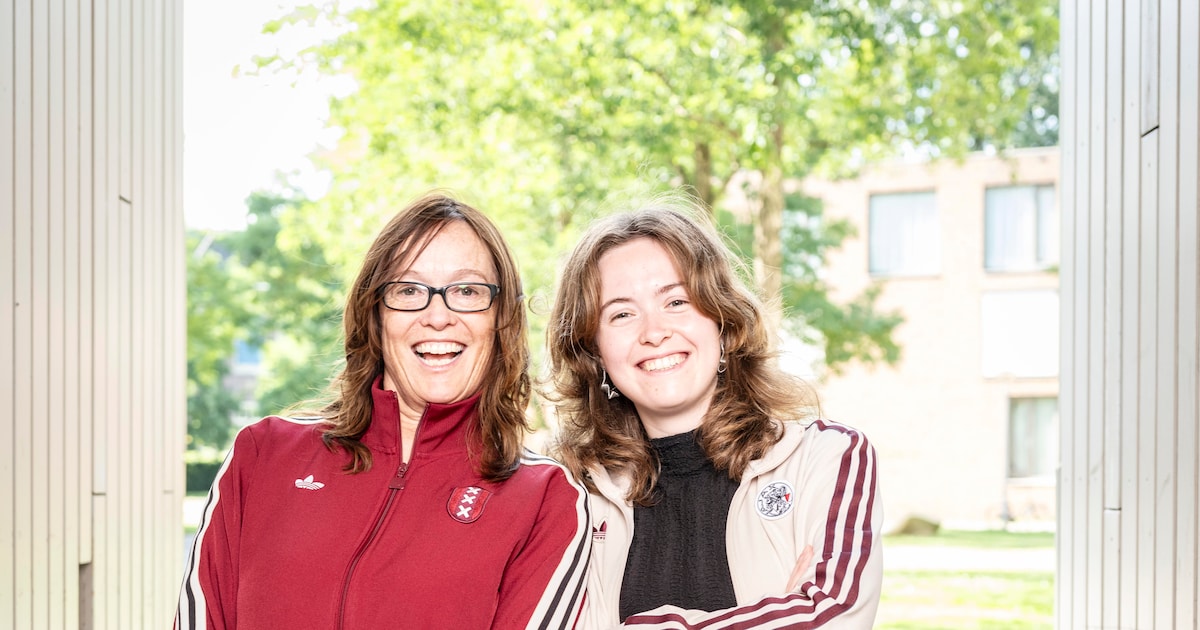 Harriët (55) en Gus (22): ‘Mensen vragen of je broers of zussen hebt, maar hoe antwoord je daarop?’