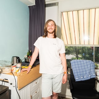 Ayrton (22) pays 883 euros for his student room with a filthy shared kitchen: ‘I sometimes ask myself: is this living or surviving?’