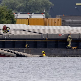 Victim of sunken barge in Coenhaven is a man from Indonesia