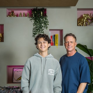 Sander (57) and Silven (19): ‘Dad is my father, but we are also friends. We go to festivals and travel together’