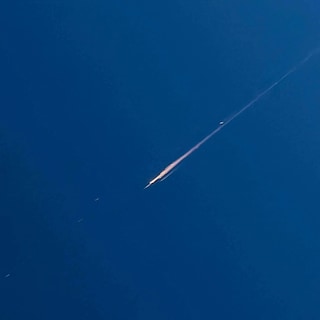 Fireball over Amsterdam turns out not to be a meteorite, but a returning Starlink satellite