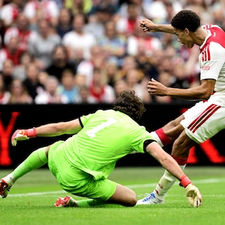 Ajax records impressive friendly win over Burnley thanks to standouts Bouwman and Ouazane