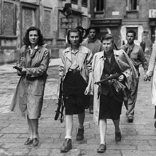 Fascism and partisan struggle from the perspective of two women in The Days of Glass by Nicoletta Verna