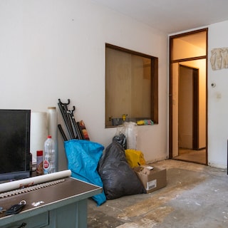 Tenants in Duivendrecht wait months for repairs after water pipe bursts: Our apartment building feels like a ticking time bomb
