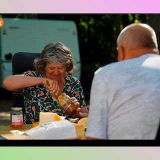 Tip for those staying home: try slow TV with We zijn er Bijna! for an instant relaxed holiday feeling