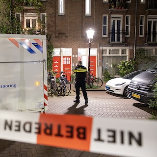 Italian man who stabbed partner in Amsterdam-Oost claims he was not himself due to 'poisoned cookies'