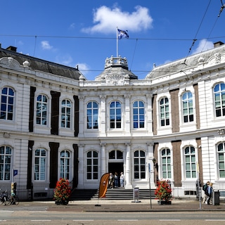 Council of State: woman living in 32m2 with three children is rightly denied priority for social housing