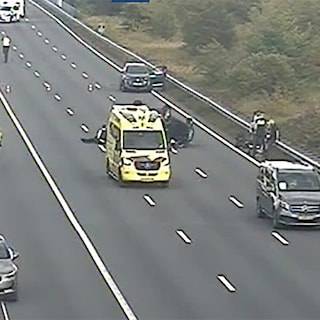 Car flips over in accident on A10-South: highway towards Schiphol closed