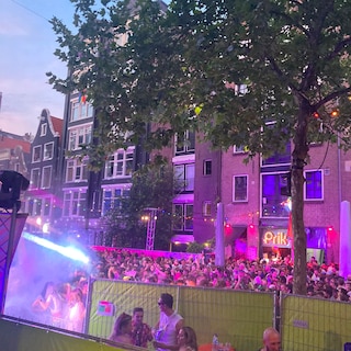 Live Pride: Canal Parade verliep 'druk, maar gemoedelijk'