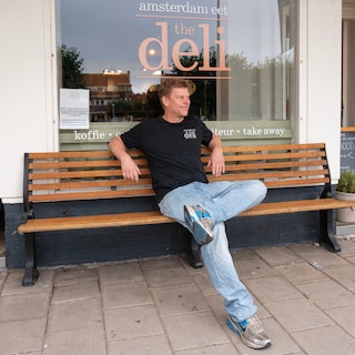 Benches on Purmerplein in North created vibrancy, but strict rules now ban their use