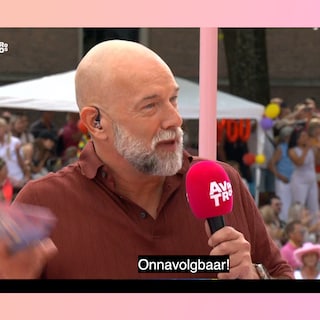 The rehearsed jokes made it even harder to turn the Canal Parade into exciting television