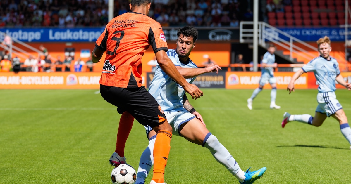 Ajaxtrainer Míchel ziet nieuwe spitsen scoren, maar signaleert ook ruimte voor verbetering: ‘Marcos 
