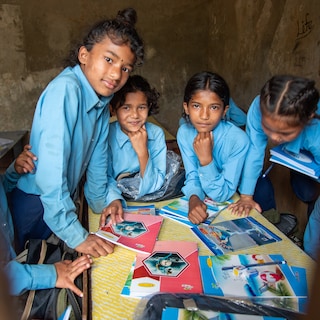 No poverty porn: hope and dignity take center stage in photos Hugo Lingeman took in Africa and Asia