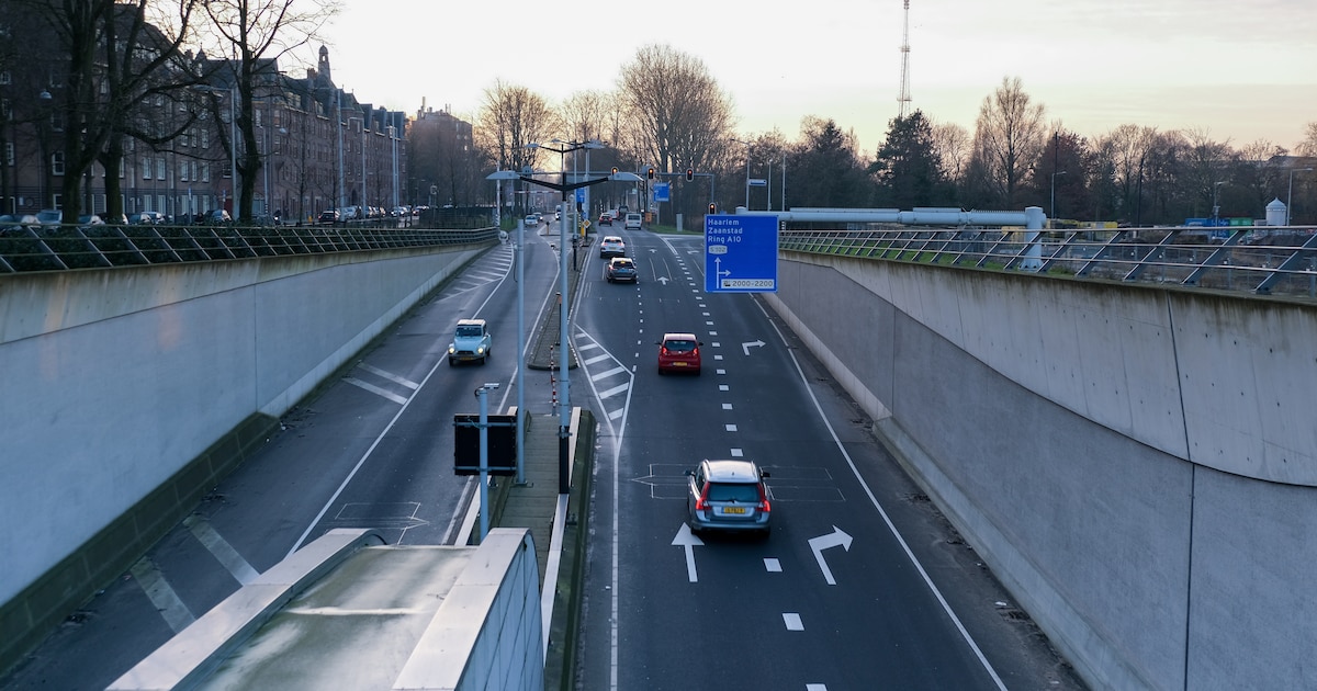Spaarndammertunnel weer open na vijf uur durende sluiting vanwege probleem met omroepinstallatie