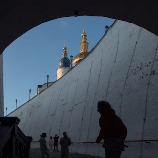 Ukrainian drone strike hits Russian oil refinery 2,200 kilometers from the border