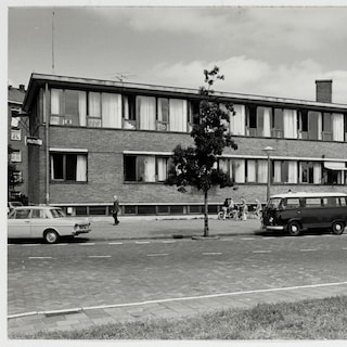 For sale: police station in Amsterdam Nieuw-West