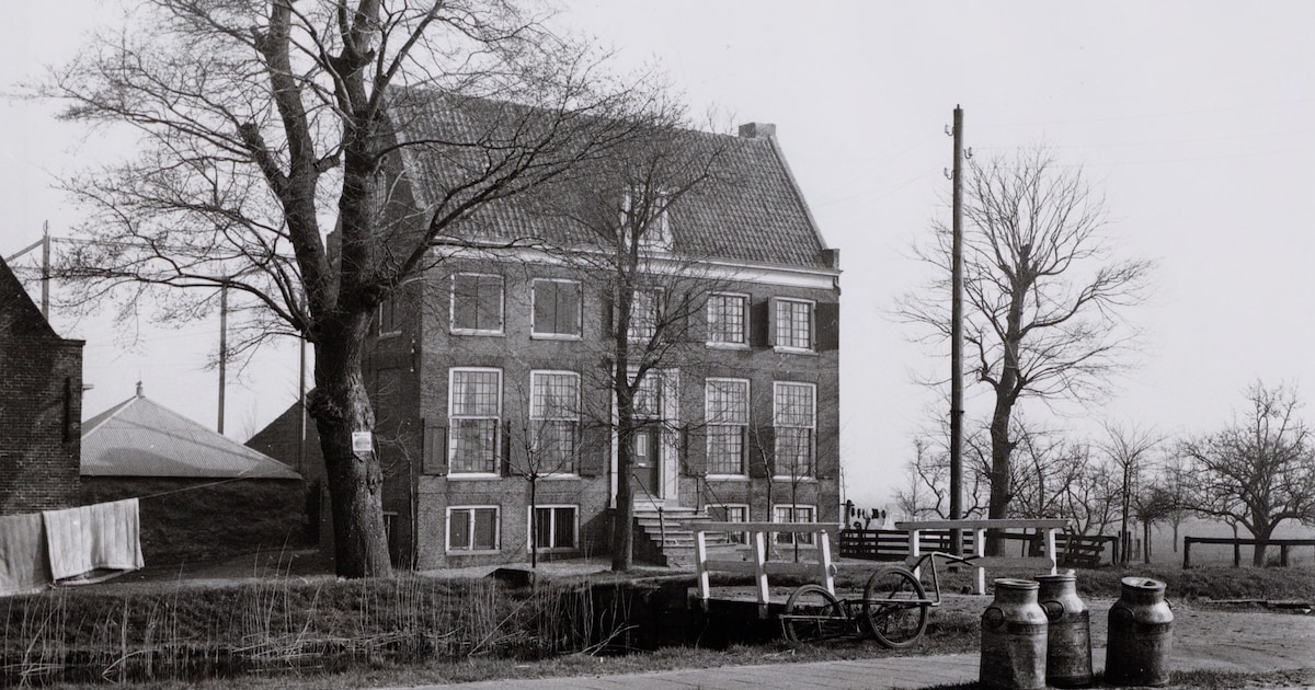 Op de plek waar ooit de 18de-eeuwse hofstede Bijlmerlust stond, staat nu parkeergarage Hakfort
