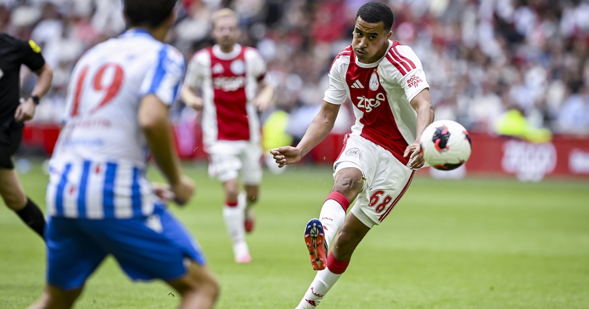 Het verval van Ajax in de tweede helft tegen SC Heerenveen (2-2) vertoonde gelijkenissen met vorig j