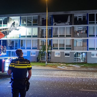 Explosion blows out rear wall of Zaandam apartment