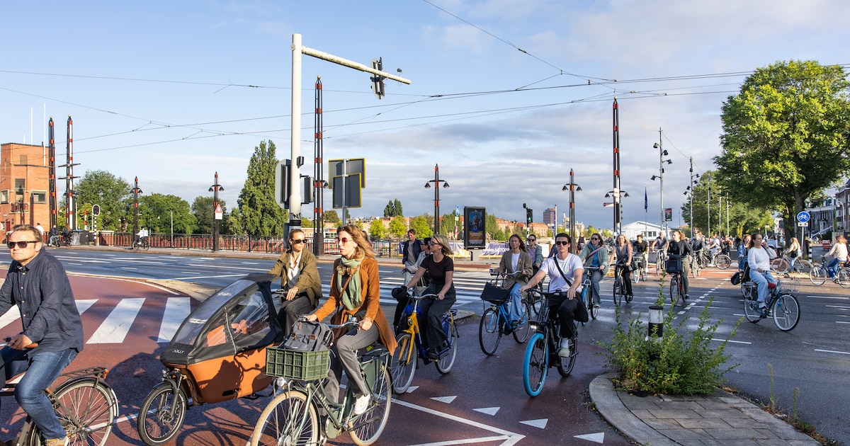 Rush hour is back: Amsterdam’s bike lanes are packed again