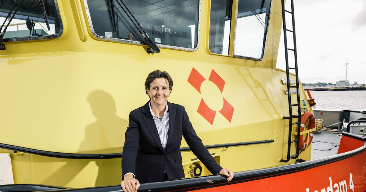 Havenmeester Milembe Mateyo (55) leidde scheepvaart rond Amsterdam in goede banen en stopt na zeven 