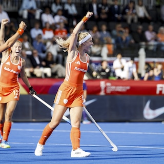Oranje hockeysters walsen over Japan heen met monsterzege (9-0)