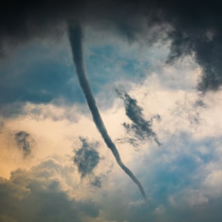 Yellow weather alert issued for waterspouts and thunderstorms