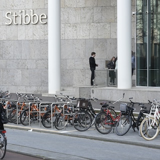 Labor dispute after chocolate controversy: law firm Stibbe wrongfully withheld employee's pay