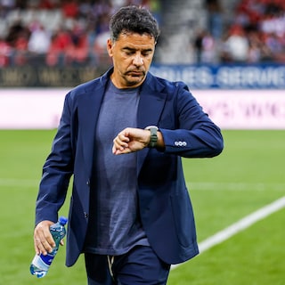 Paid Sion-Ajax livestream via Kijk failed for first fifteen minutes, fans furious
