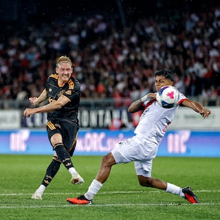 For Ajax coach Míchel, a new number 6 is a priority: 'The midfield is the key to good football'