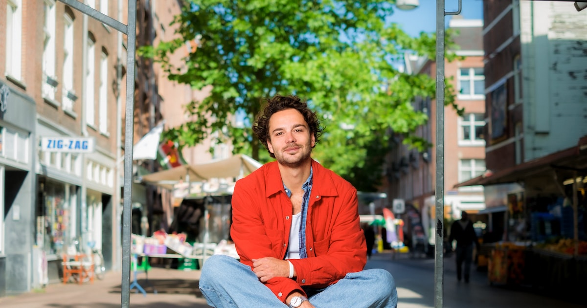 Het Amsterdam van radio-dj Joost Swinkels: ‘Alles gaat hier veel vroeger dicht dan in Eindhoven, zo 