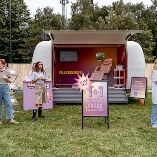 Pop-up clinic warns Amsterdam students about botched fillers and bad Botox: 'If your practitioner isn't qualified, things can go really wrong'