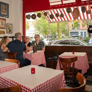 Wine café (and not wine bar) Tire-Bouchon now occupies the premises of the legendary Bouchon du Centre on Falckstraat