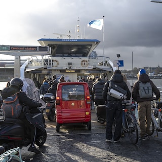 Working from home, online classes, or just walking: how Amsterdam commuters are preparing for the national public transport strike