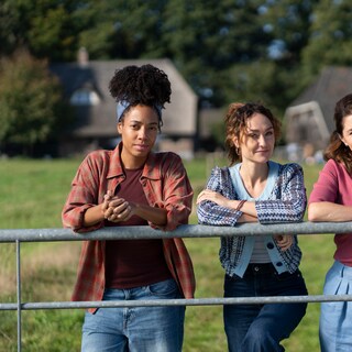 Review Sisters: regional drama from Omroep Max relies mostly on its great actors