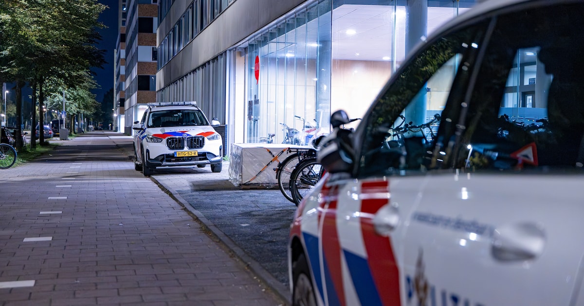 Man lichtgewond bij gewapende woningoverval in studentencomplex in Amsterdam-Oost
