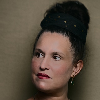 Zoë Papaikonomou (44) rewrites headlines and fights against exclusionary language: 'It's not an asylum crisis, but a reception scandal'