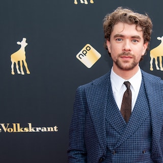 After eleven years, this prestigious theater award has been passed from actor to actor again