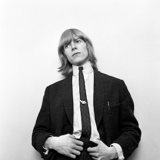 Review The Shel Talmy Recordings: interesting to hear a searching Bowie, not yet the genius