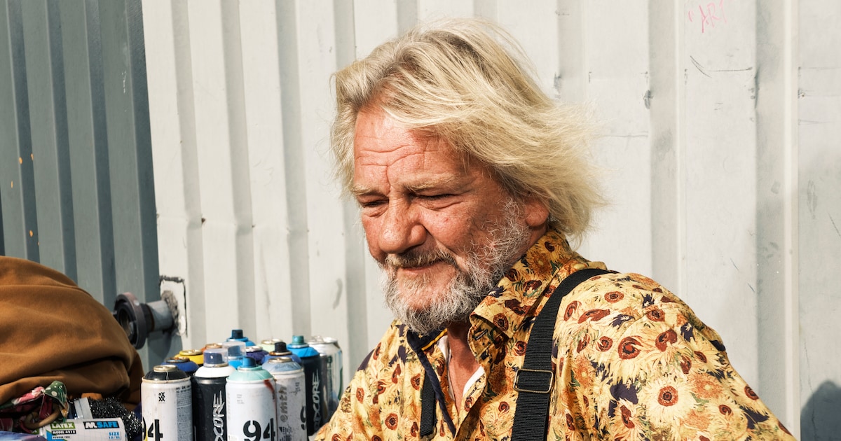 Flowerbikeman Warren Gregory over zijn botsingen met politie en justitie, nu hij vertrekt uit Amster
