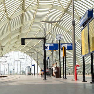 No trains between Amsterdam Sloterdijk and Haarlem due to power failure