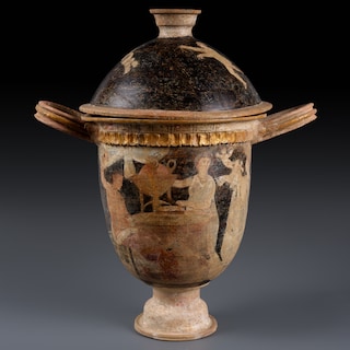 Allard Pierson returns vase to Sicily thanks to 1976 wedding photo