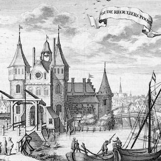 De Munt was briefly renamed Sophiaplein, but Amsterdammers kept calling it De Munt