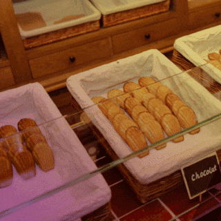 Sainte Madeleine madeleines don't have a rounded belly like in France: 'Ours are flat'